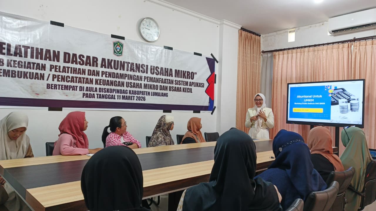 PELATIHAN DASAR AKUNTANSI USAHA MIKRO TINGKATKAN KEMAMPUAN PELAKU UMKM DALAM PENCATATAN KEUANGAN