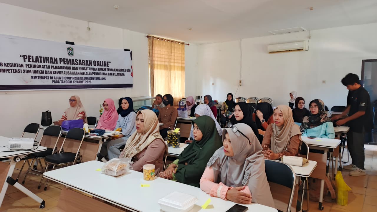 PELATIHAN PEMASARAN ONLINE “OPTIMALISASI MEDIA SOSIAL” TINGKATKAN KAPASITAS PELAKU USAHA