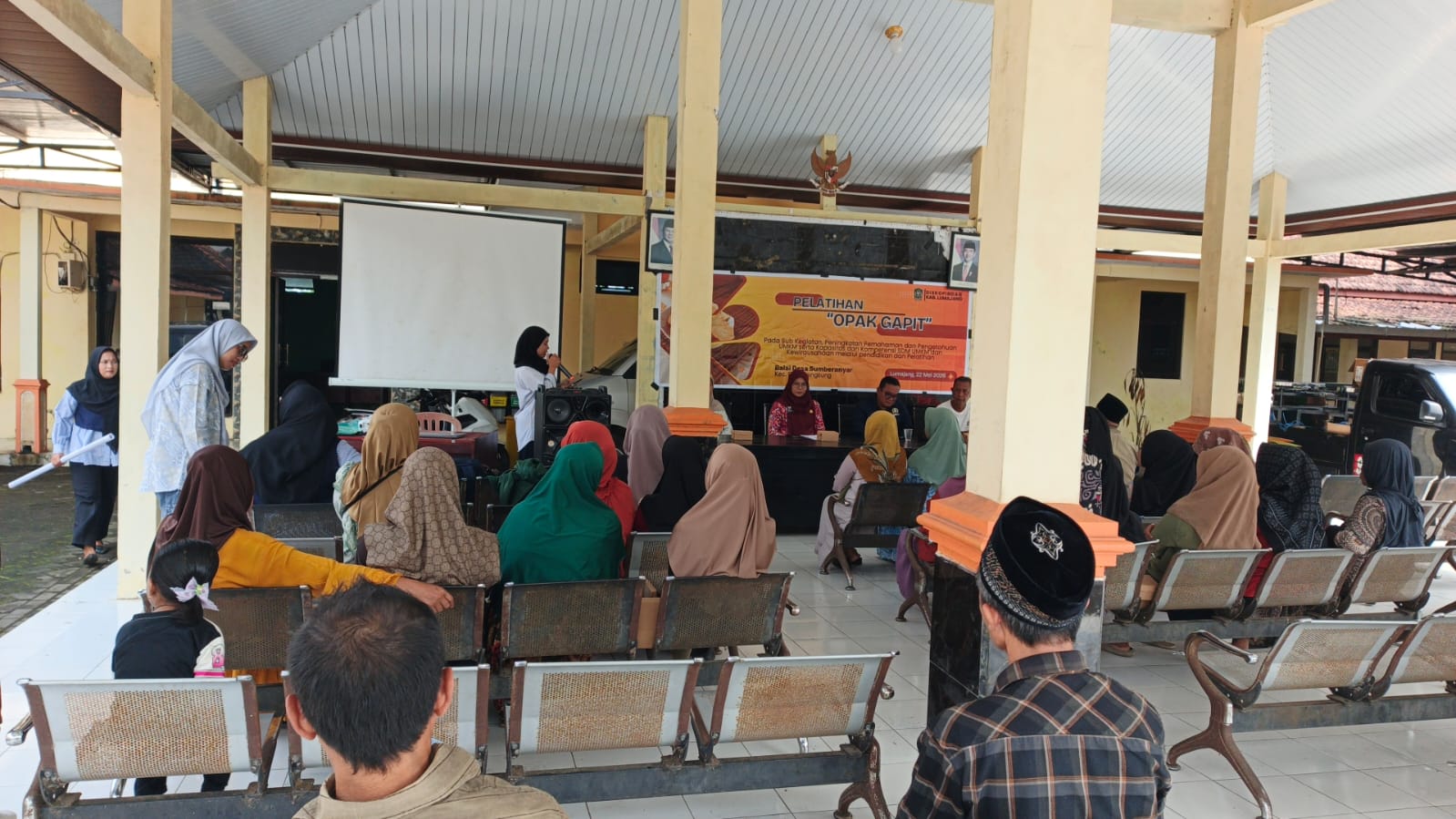PELATIHAN PEMBUATAN OPAK GAPIT DORONG KEMANDIRIAN UMKM DESA SUMBERANYAR